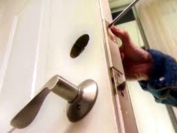 fast-burglary-damage-repair-locksmith-in-houston-texas